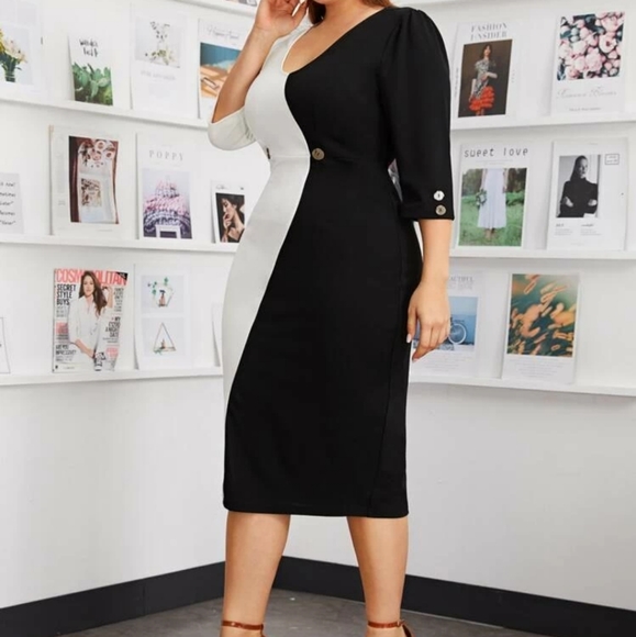 Buttoned Split Back Dress - Picture 4 of 7